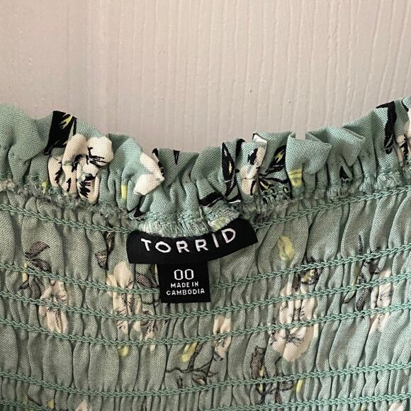 Torrid Green Floral Smocked Blouse - Picture 2 of 4